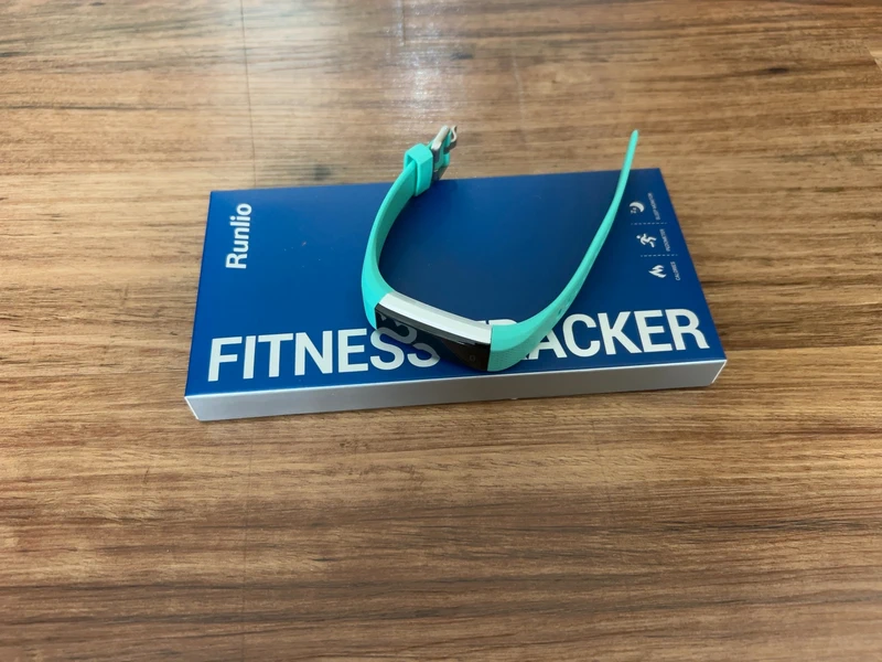 Runlio Mint Green Unisex Fitness Tracker,Pedometer,Step counter,Sleep Monitor New Boxed, Slim - Image 2
